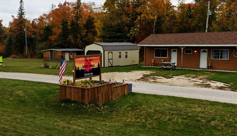 Suttons Wagon Wheel - 2023 Street View Inn At Shady Pines
